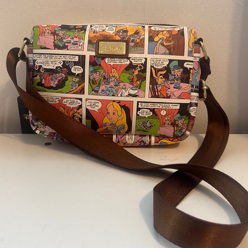 Alice in wonderland comic crossbody bag purse new with tag